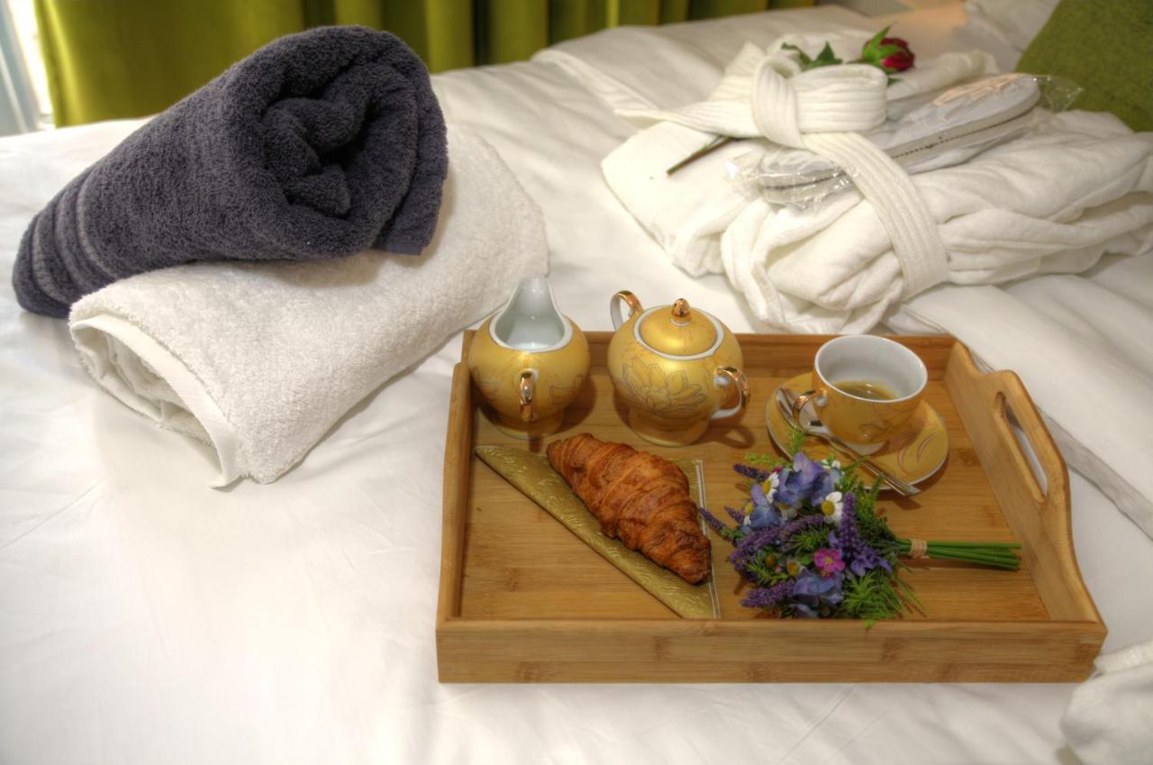 5 Stars Luxury For Business Travelers-avram Iancu Square-2 King Bedrooms 1 Living-free Private Parking Căn hộ *